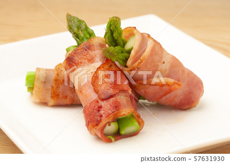 培根蜿蜒的蘆筍 培根蜿蜒的蘆筍 57631930