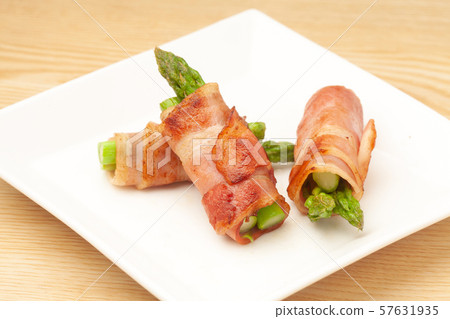 培根蜿蜒的蘆筍 培根蜿蜒的蘆筍 57631935
