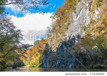 A trip to a boat trip in Ichinoseki, Ichinoseki, autumn leaves A trip to a boat trip in Ichinoseki, Ichinoseki, autumn leaves 57636668