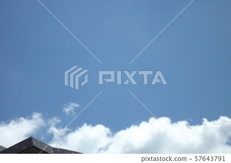 雲彩在藍天下 雲彩在藍天下 57643791