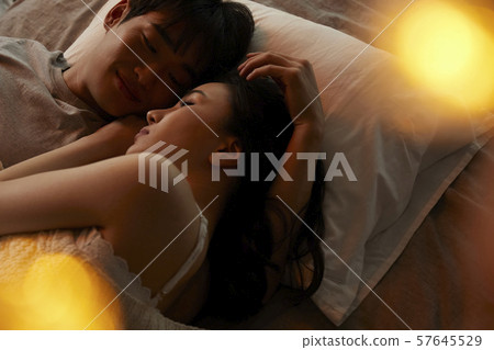 夫妻生活方式臥室 57645529
