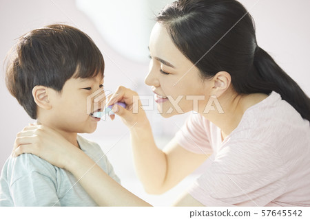 Parent and child lifestyle 57645542