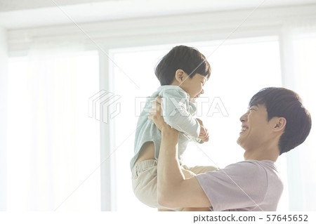 Parent-child lifestyle Parent-child lifestyle 57645652