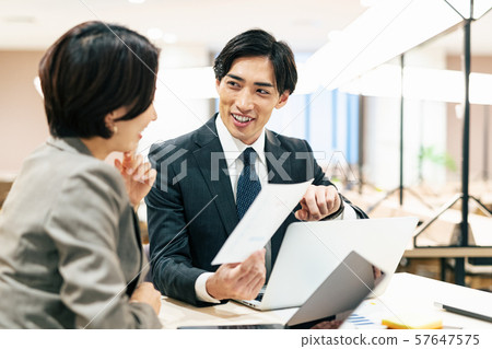 商務會議 57647575