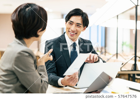 Business meeting 57647576