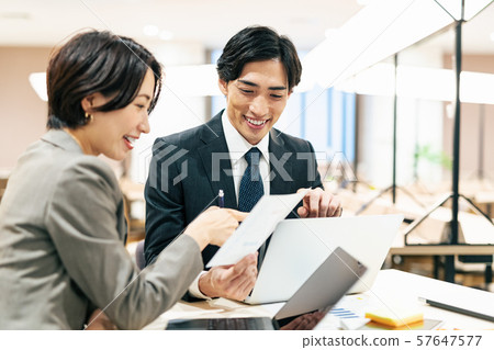 Business meeting 57647577