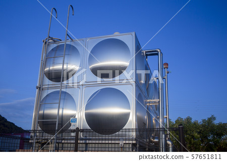 Water storage tank  57651811