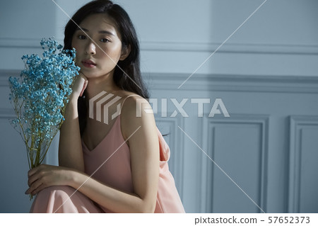 Flowers and women blue tone Flowers and women blue tone 57652373