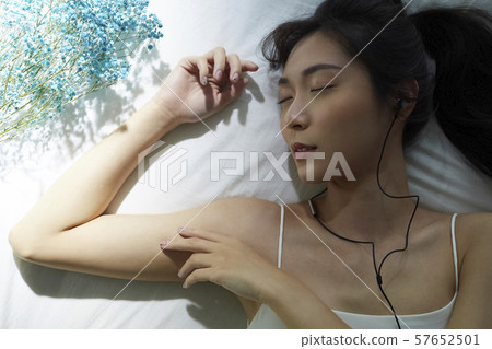 Female lifestyle blue tone Female lifestyle blue tone 57652501