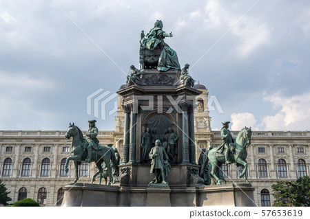 maria theresien platz statues maria theresien platz statues 57653619