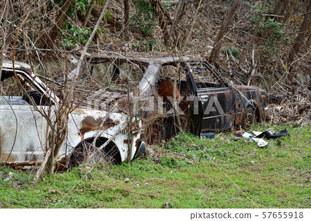 Scrap car 57655918