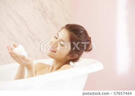 女性美容沐浴時間 57657484