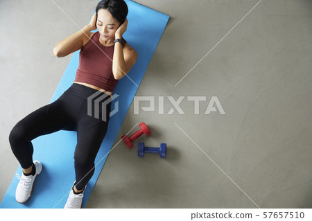 Female athlete Female athlete 57657510