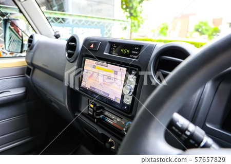 Car navigation 57657829