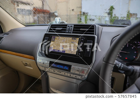 Car navigation 57657845