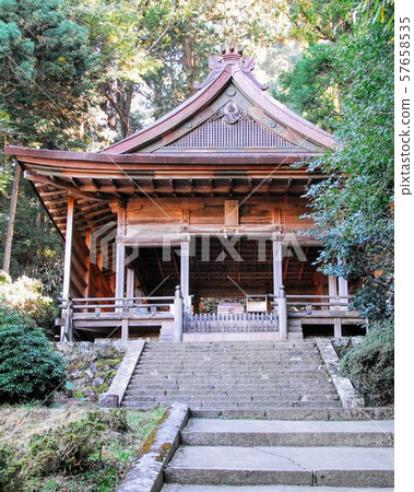 Kinjo Shrine that sits in the back of Yoshinoyama Kinjo Shrine that sits in the back of Yoshinoyama 57658535