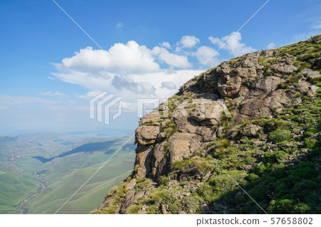 Landscape of sanipass 57658802