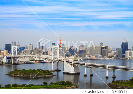 Landscape of Rainbow Bridge in Tokyo 57665133