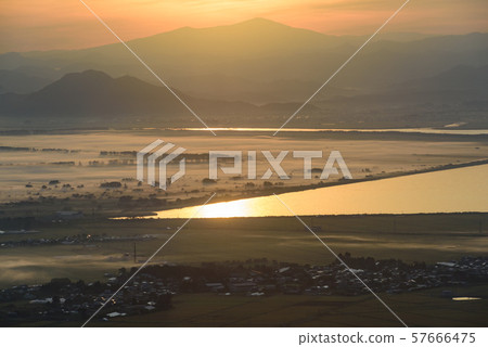 Asahi and the sea of clouds Asahi and the sea of clouds 57666475