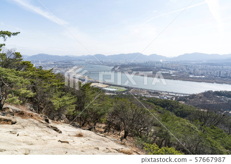 Mt.Acha, Han River, Gwangjin-gu, Seoul Mt.Acha, Han River, Gwangjin-gu, Seoul 57667987