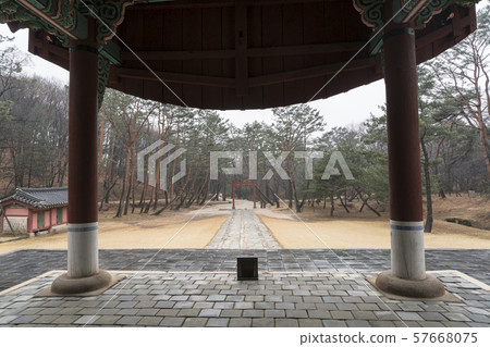 京畿道九里市東宮裡 京畿道九里市東宮裡 57668075