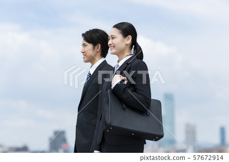 Freshmen Women Men 57672914