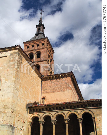 塞戈維亞聖馬丁教堂 塞戈維亞聖馬丁教堂 57677743