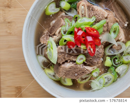 韓國傳統食物肋骨 57678814