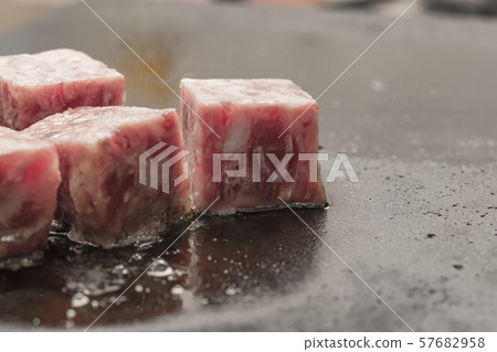 【烤肉】 57682958