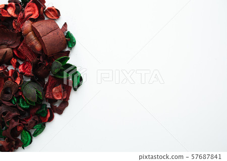 Flowers composition. Frame made of dried rose flowers on white background 57687841