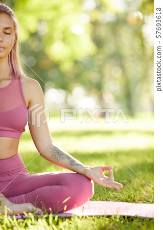 Yoga in the park Yoga in the park 57693618