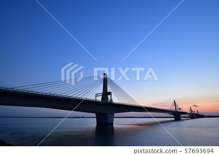 日出 日出 57693694
