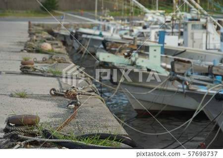 Port 57698737