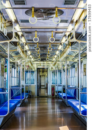 103系列在車上 57699483