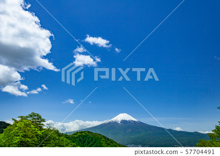 Mount Fuji and clouds 57704491