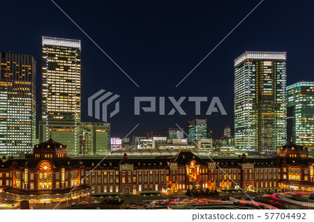 Night view of Tokyo Station Marunouchi Exit 57704492