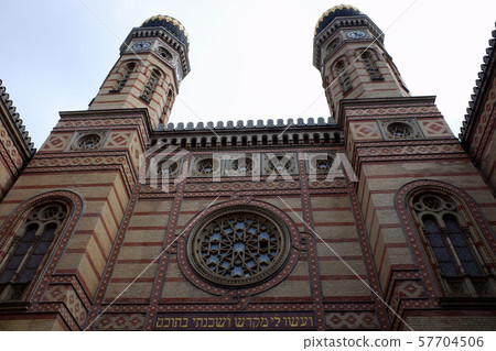 Budapest Dohany Street Synagogue 57704506