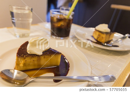 咖啡店布丁蛋糕 57705035