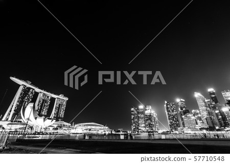 Singapore Marina Bay night view monochrome Singapore Marina Bay night view monochrome 57710548