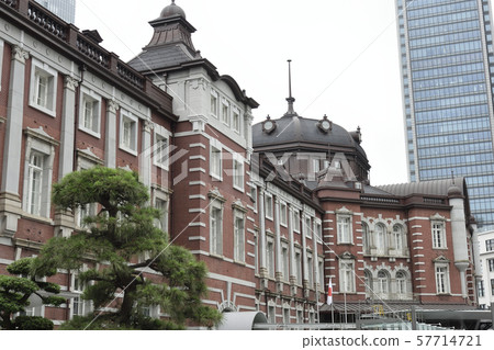 Tokyo Station Marunouchi Station building 57714721