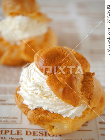 Puff cream English background 57715692
