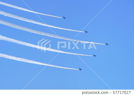 航空節藍色衝動飛行展 航空節藍色衝動飛行展 57717027