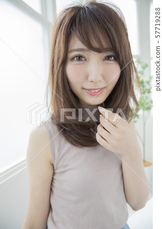 直發中型髮型美容院 57719288