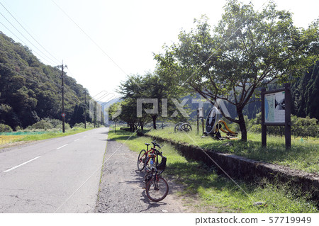 Former Hokuriku Main Line Ogiri Station Ruins (Minami-Echizen Town, Fukui Prefecture) 57719949