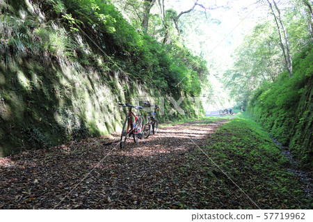 前北陸地鐵線山中隧道(福井縣南越江町) 前北陸地鐵線山中隧道(福井縣南越江町) 57719962