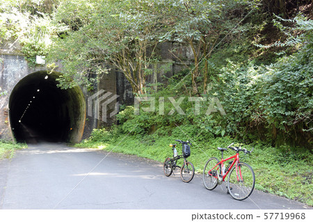 前北陸主幹線山中隧道(福井縣敦賀市) 前北陸主幹線山中隧道(福井縣敦賀市) 57719968