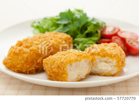 Crab cream croquette 57720770