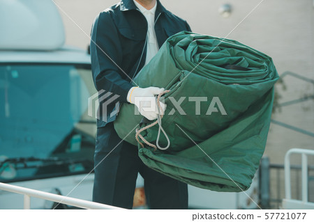 老人 年老 老年人 57721077