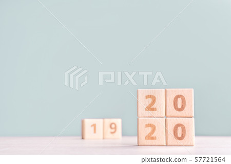 2020年新年擊敗目標具有挑戰性的木刻倒計時目標前夕新年快樂 57721564