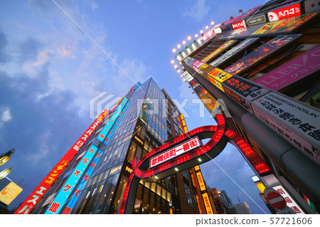 Tokyo cityscape in Japan, Shinjuku and Kabukicho Tokyo cityscape in Japan, Shinjuku and Kabukicho 57721606
